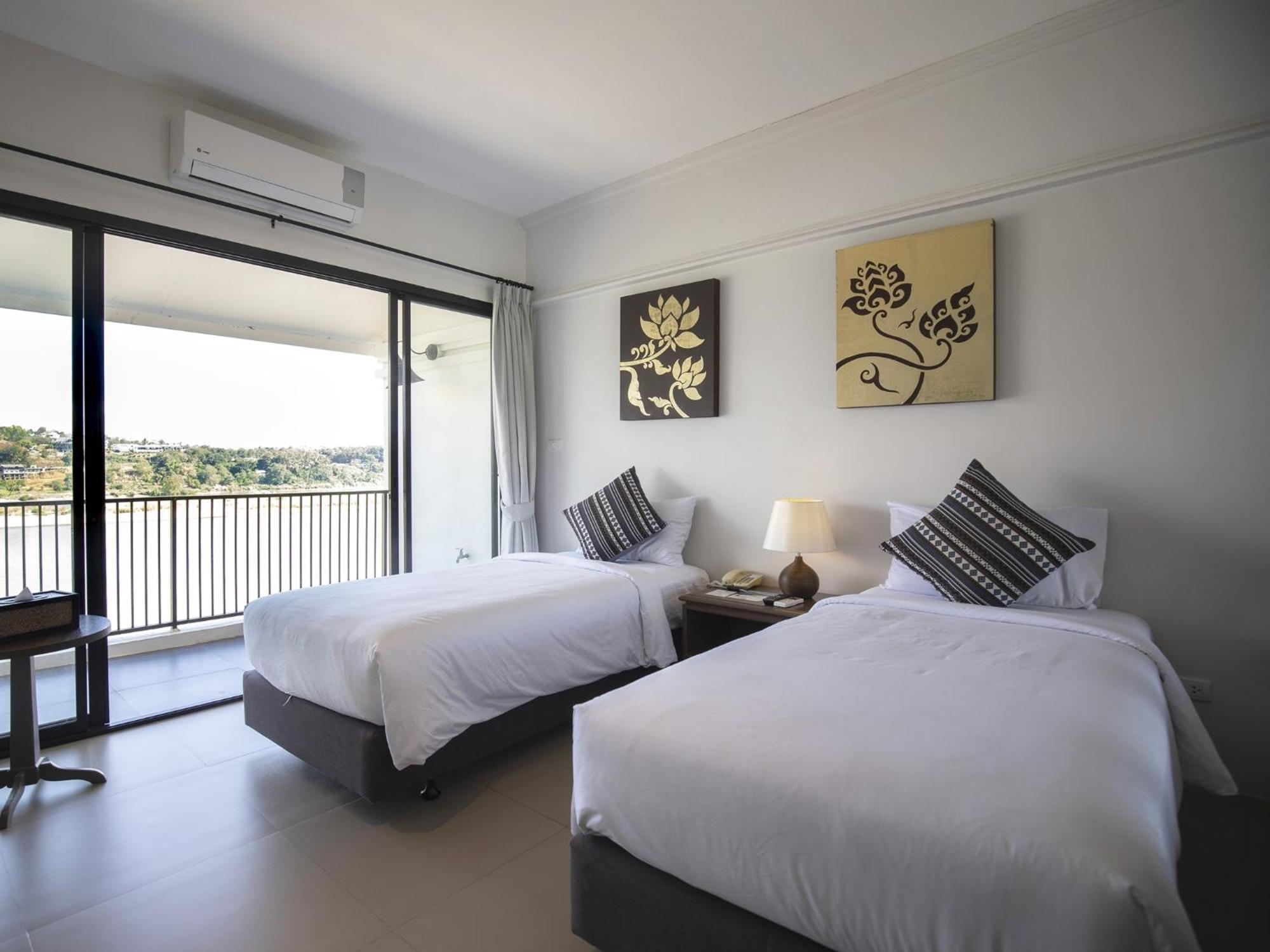 Fortune Riverview Hotel Chiang Khong Exterior photo