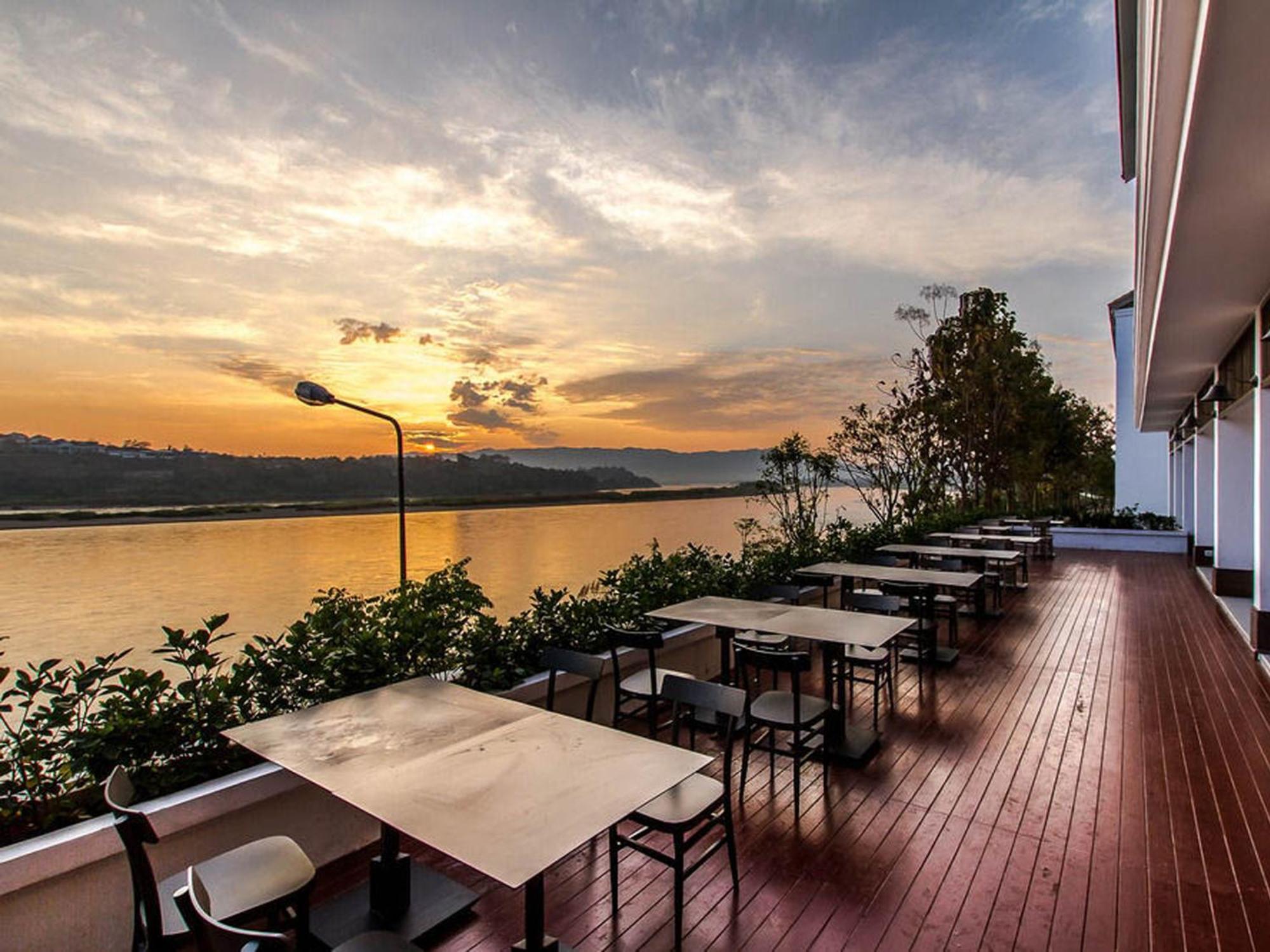 Fortune Riverview Hotel Chiang Khong Exterior photo