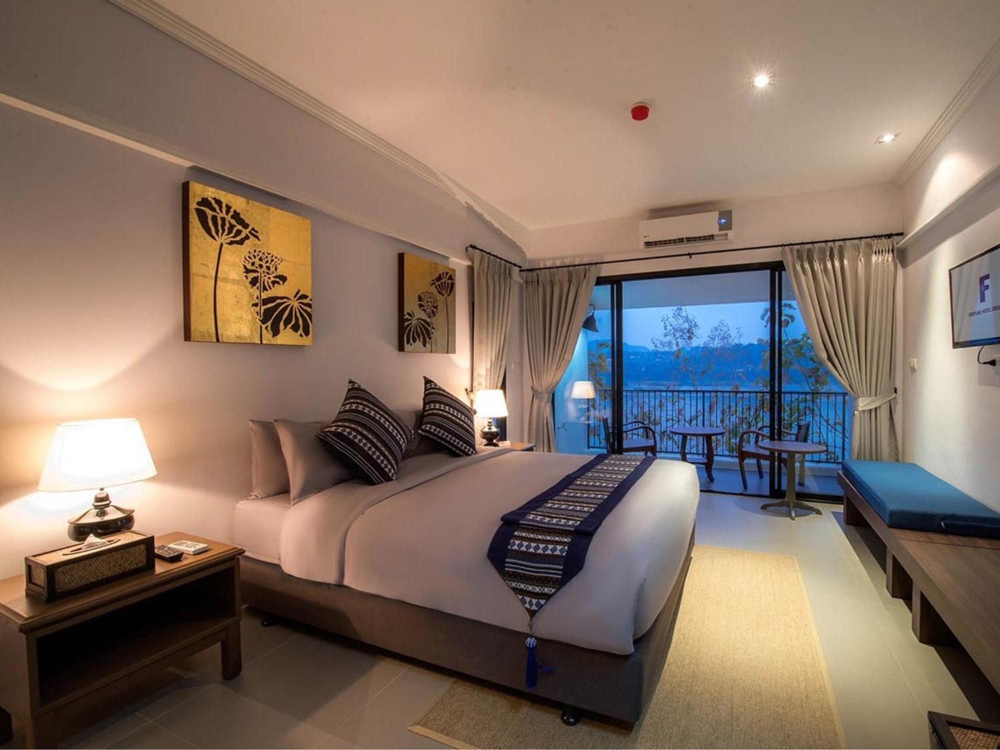 Fortune Riverview Hotel Chiang Khong Exterior photo